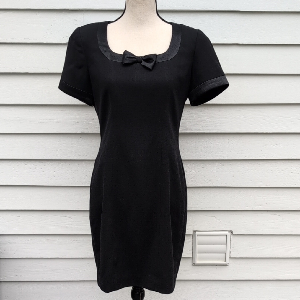 Jacqueline Ferrar Vintage Short Sleeve Bow Dress